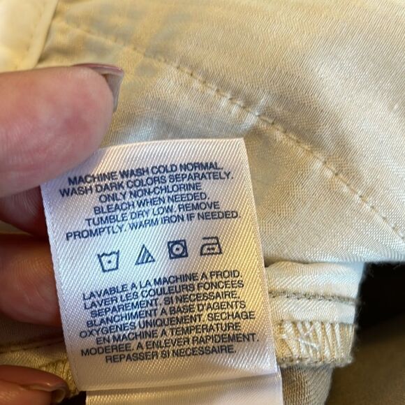 Land’s End beige longer style shorts size 4 Mid rise - Picture 6 of 6